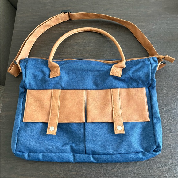 AARP Classic Courier Organizer Tote New - Picture 1 of 5